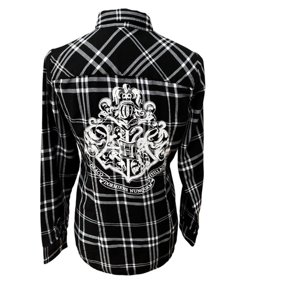 Harry Potter Girls Juniors Medium Black and White Plaid Button Up Shirt Flannel - Picture 1 of 9